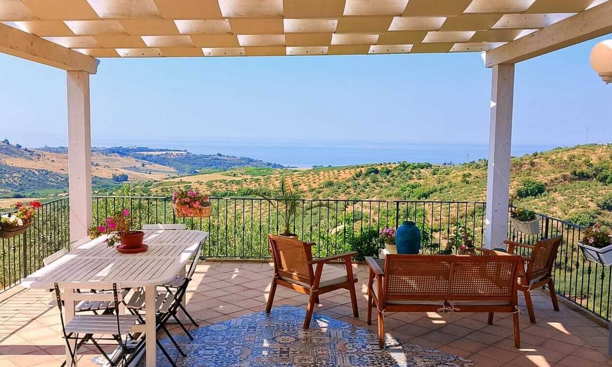 Sciacca House | sea view villa immersed in olive grove