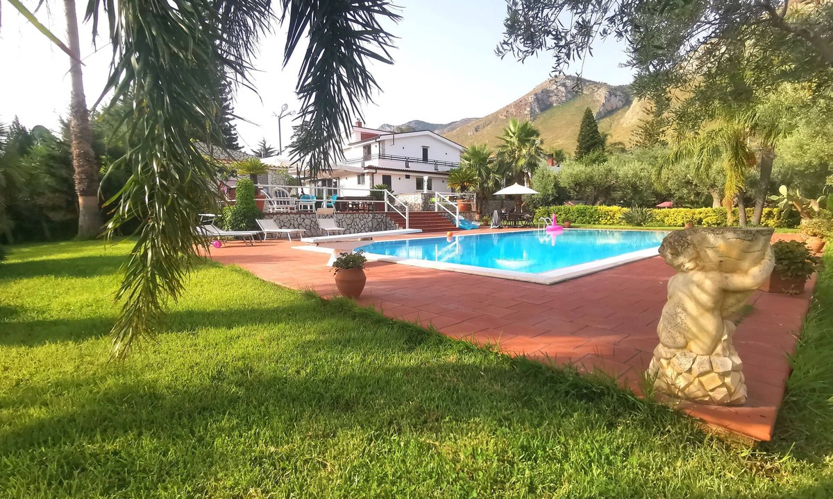 Altavilla Milicia Villa | *SIKELIA LUXURY HOME *Exclusive Pool & Relaxation!