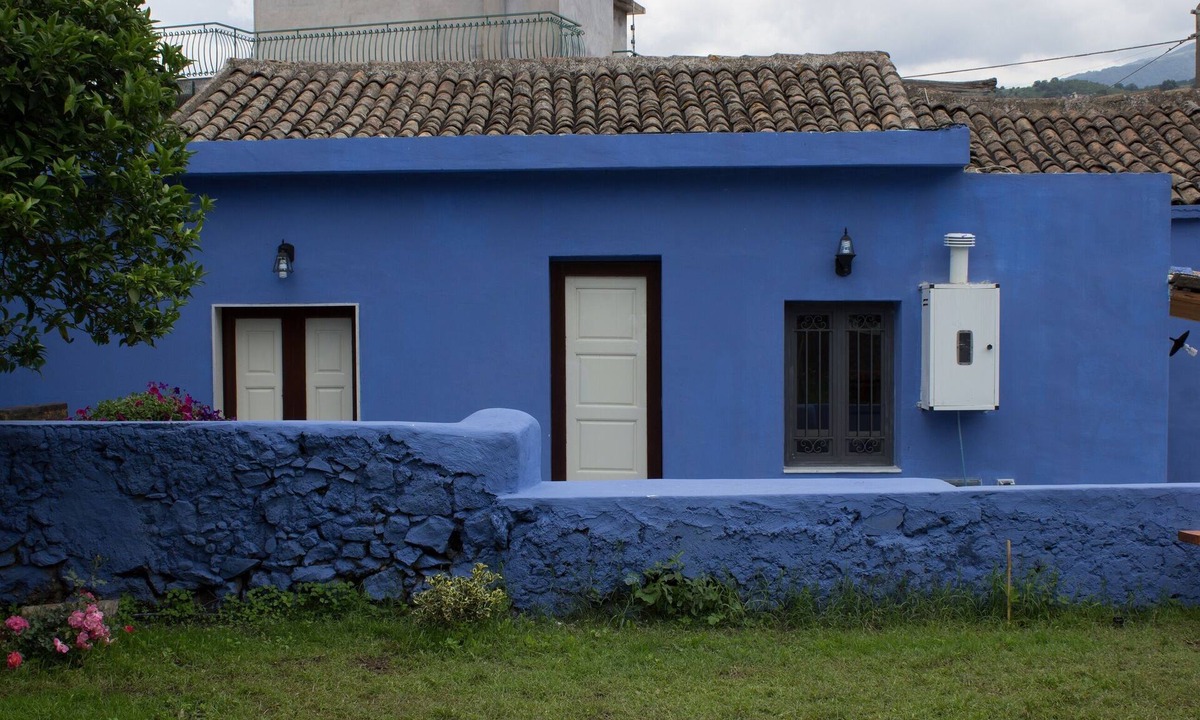 Macchia House | Single house with large yard and beautiful giar