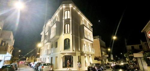 Tropea Hotel | SOLMARIS TROPEA City Center - Rooms & Suites - Private Parking