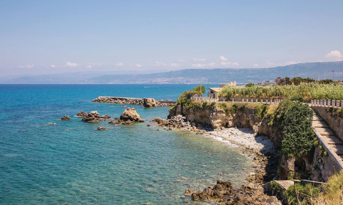 Localita Piana di Vadi House | Spacious vacation home with private pool and panoramic view of the sea only 250 meters away.