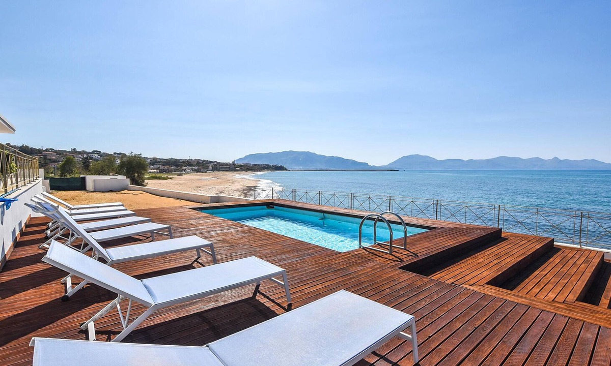 Balestrate House | Stunning home in Balestrate with swimming pool
