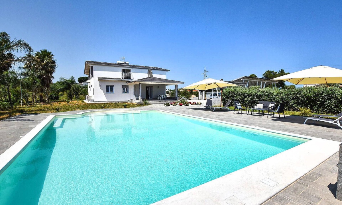 Partinico House | Stunning home in Balestrate