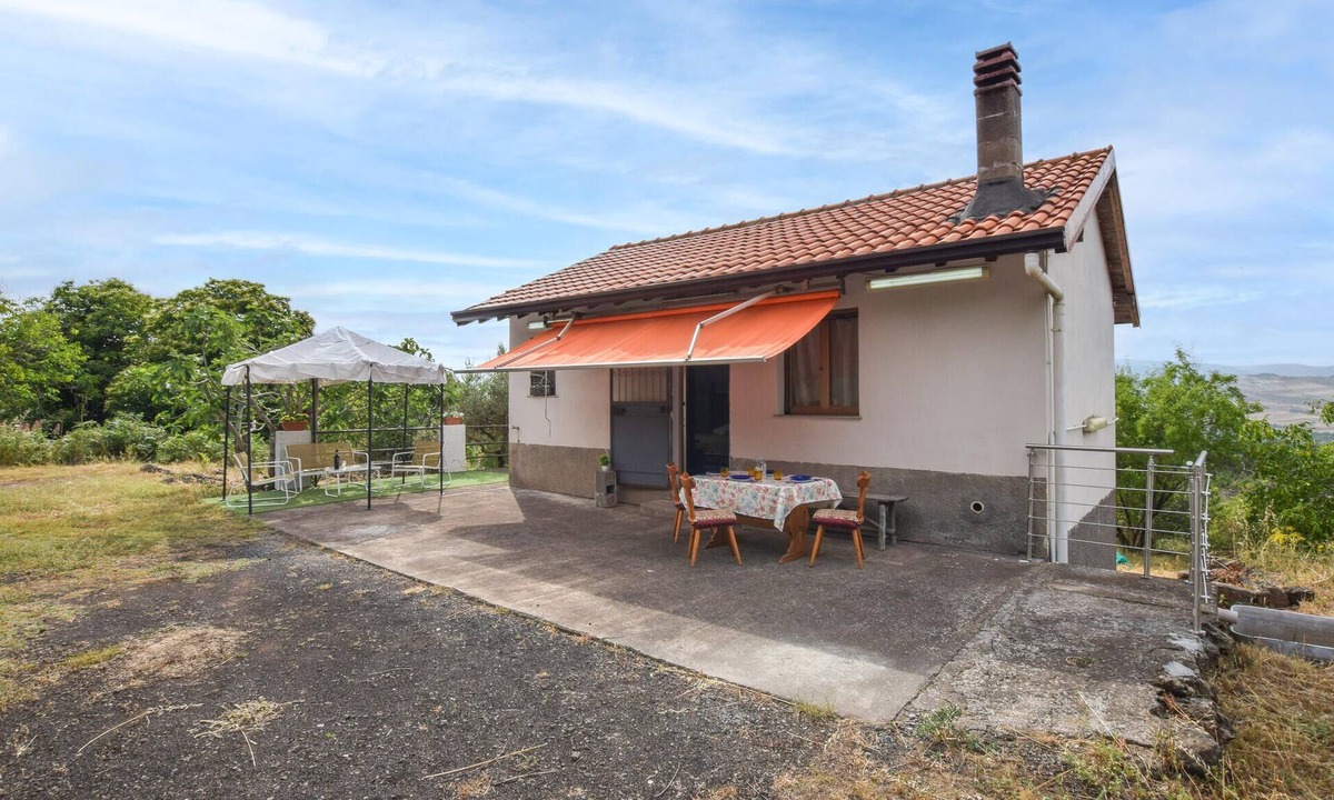 Bronte House | Stunning home in Bronte with WiFi