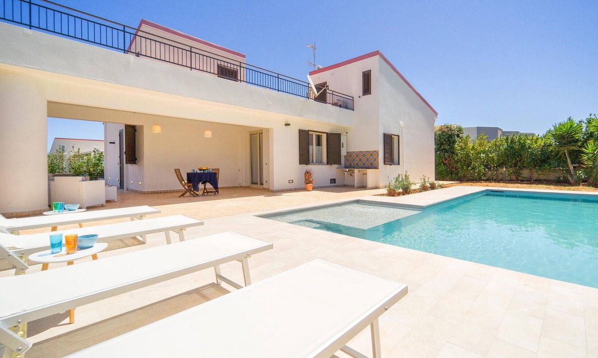 Torre Colonna-sperone House | Stunning home in Altavilla Milicia