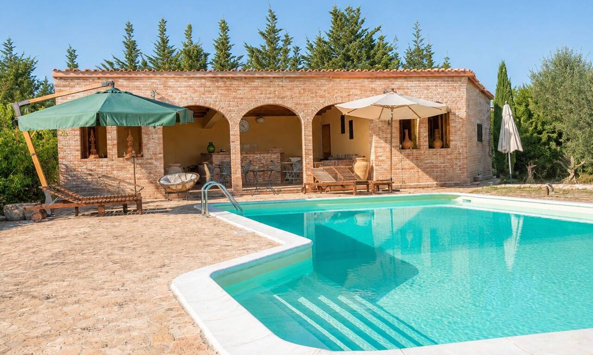 Chiaramonte Gulfi Villa | Stunning private villa with A/C, WIFI, private pool, TV, patio, pets allowed and panoramic view