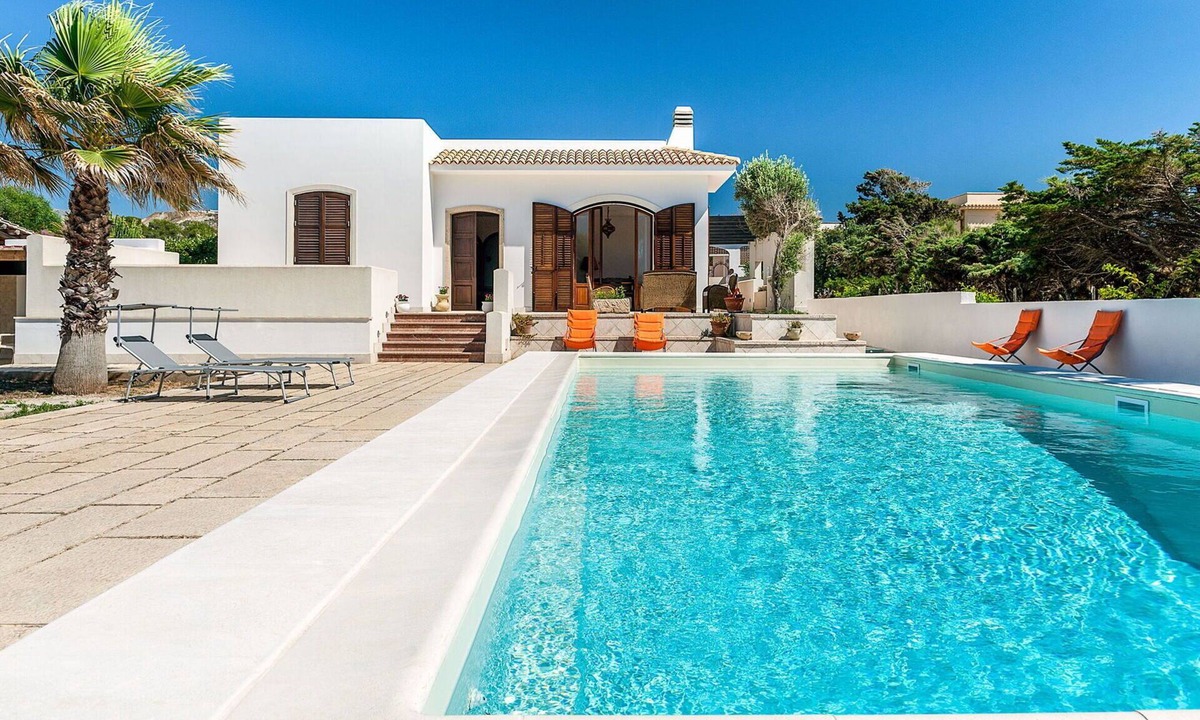 Custonaci Villa | Stunning private villa for 6 people with A/C, WIFI, private pool, TV, terrace and panoramic view