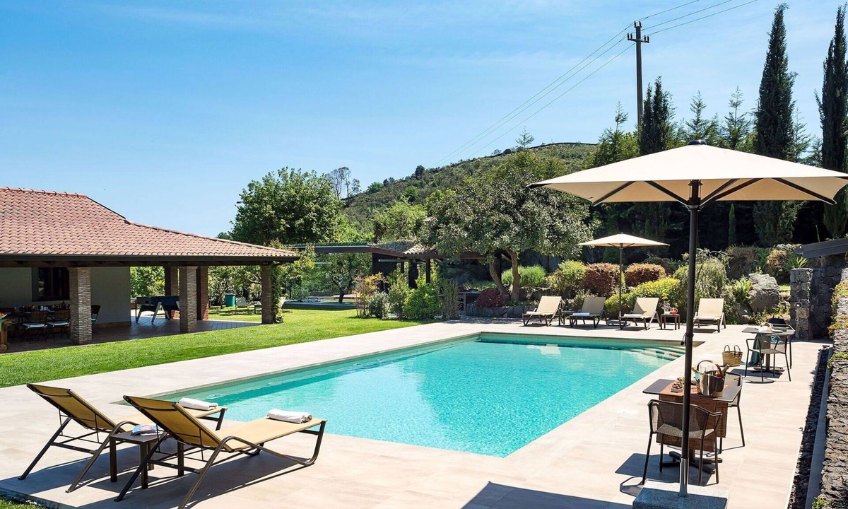 Viagrande Villa | Stunning private villa for 7 guests with WIFI, A/C, private pool, TV, terrace and panoramic view
