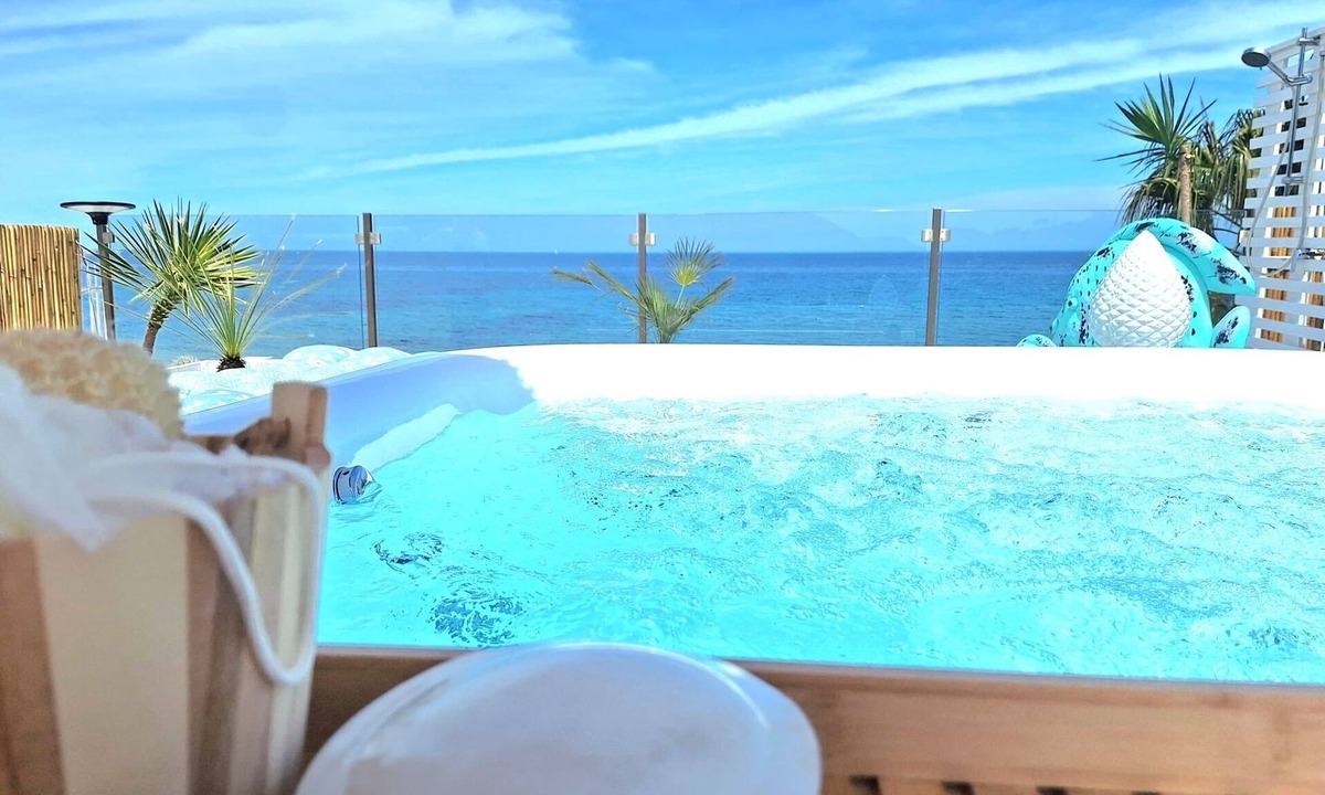 Trabia House | Sunset Villa by the Sea