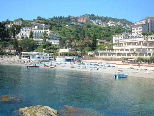 Nizza di Sicilia Apartment | Taormina Bay Lucia's House 3