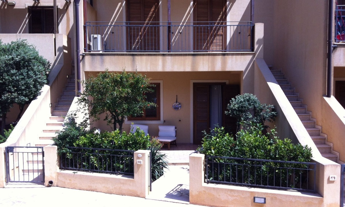 San Vito Lo Capo Apartment | Terraced house in quiet residence at 200 meters from the sea, 6/7 beds