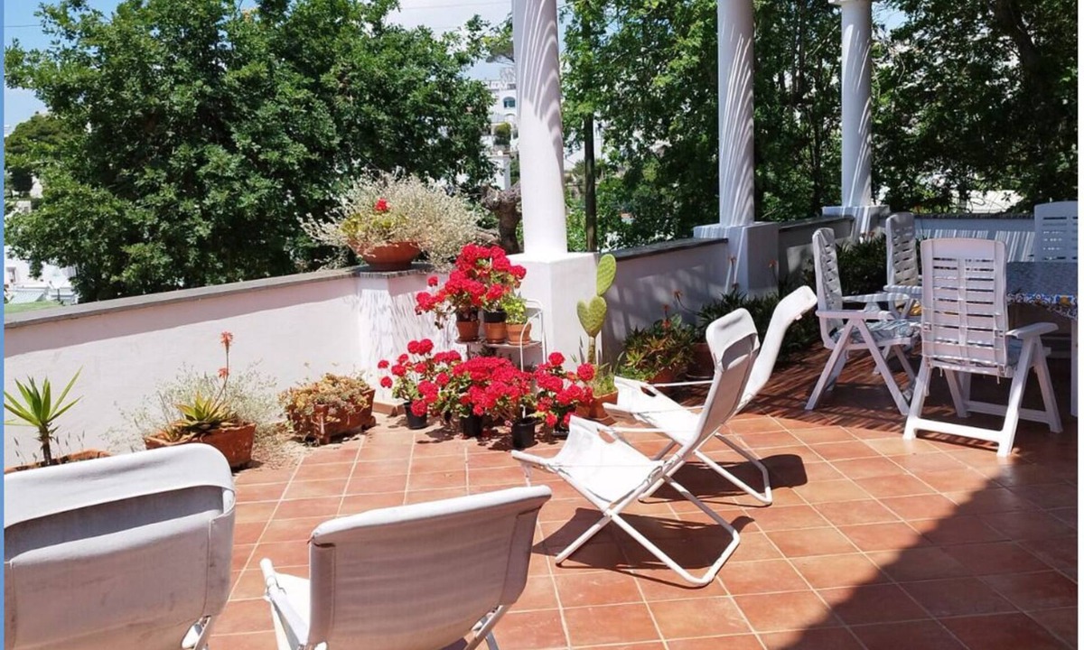 Anacapri Apartment | The Amphoras House