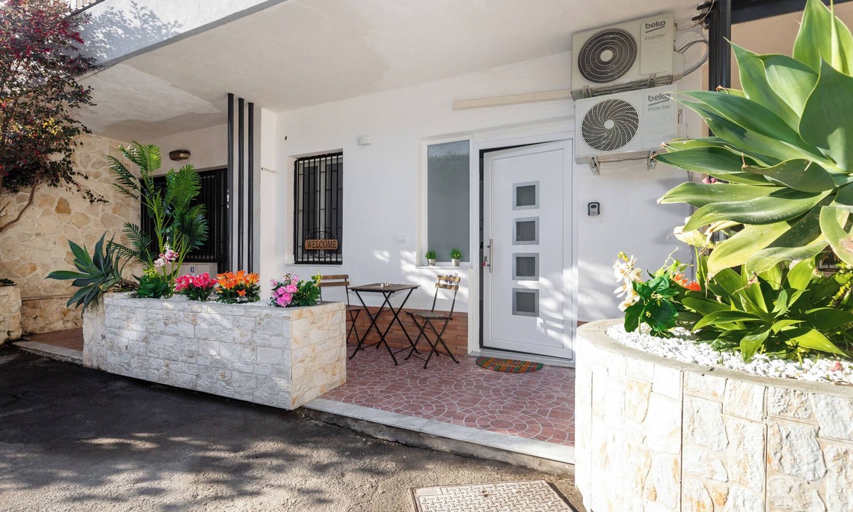 Cannizzaro Apartment | The Cliff Appartament Suite, with in-room Jacuzzi for your relaxation