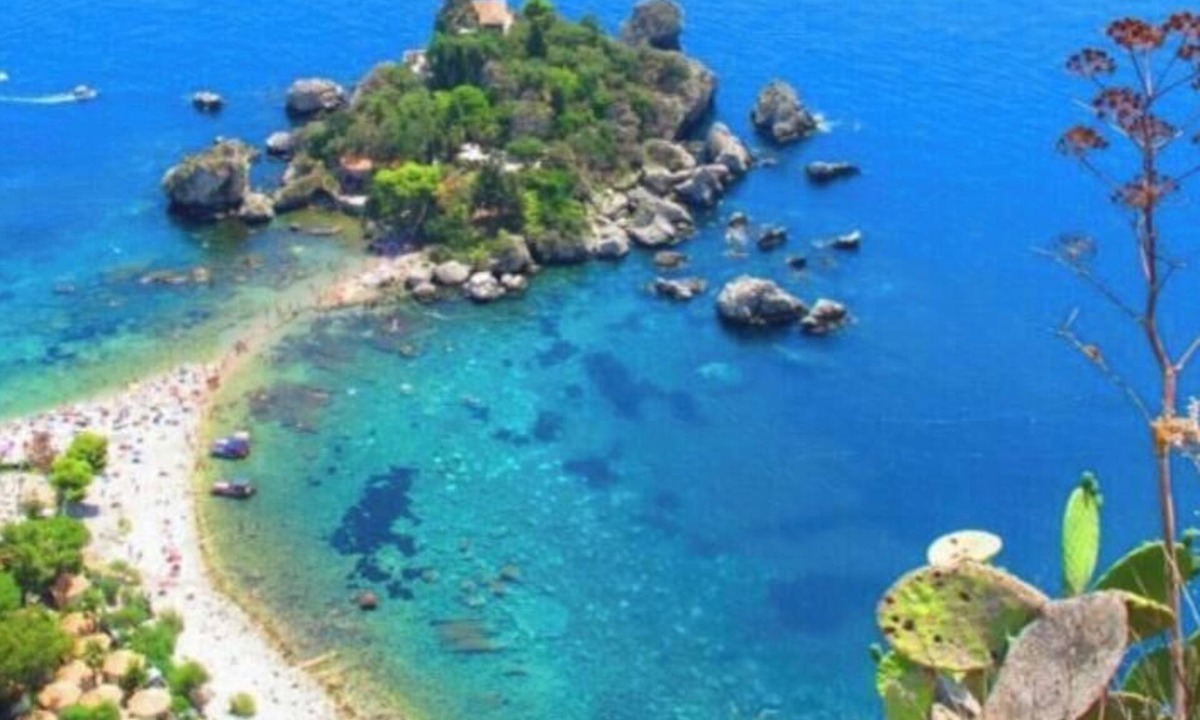 Venetico Marina Apartment | The little house on the sea