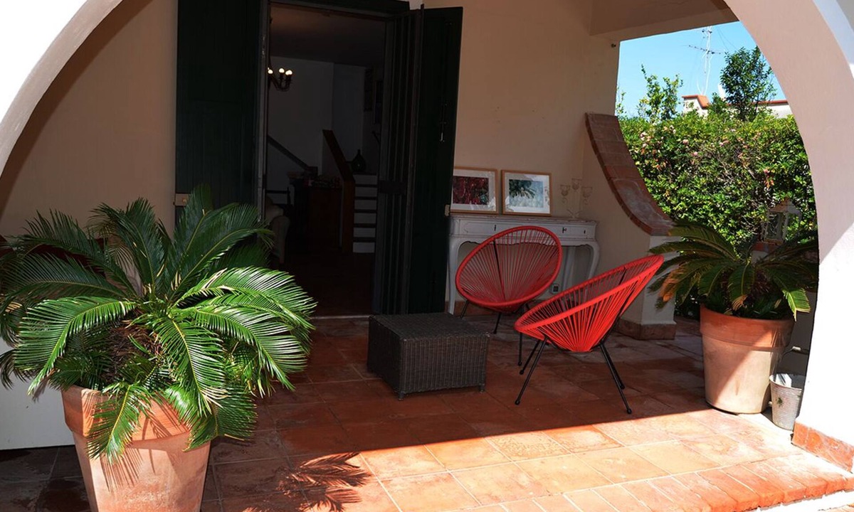 Torre Colonna-sperone Villa | The right place for families, children and pets. countryside and sea.