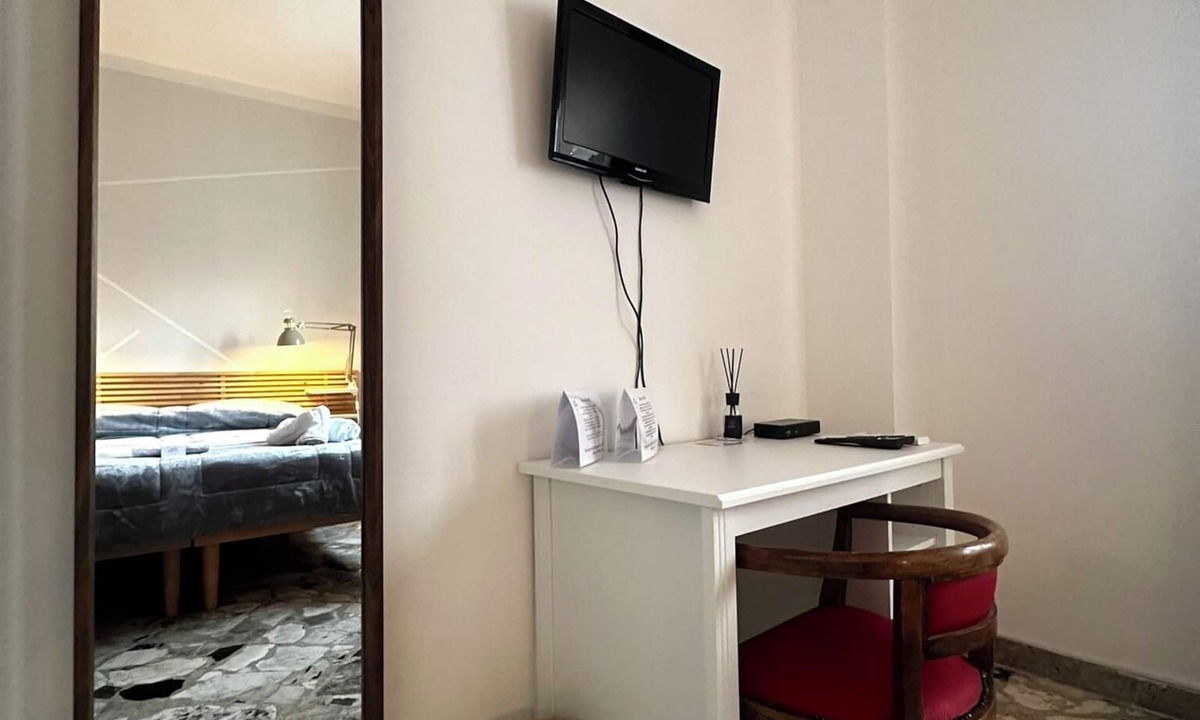 Taranto Bed & Breakfast | Three Bridges B&B