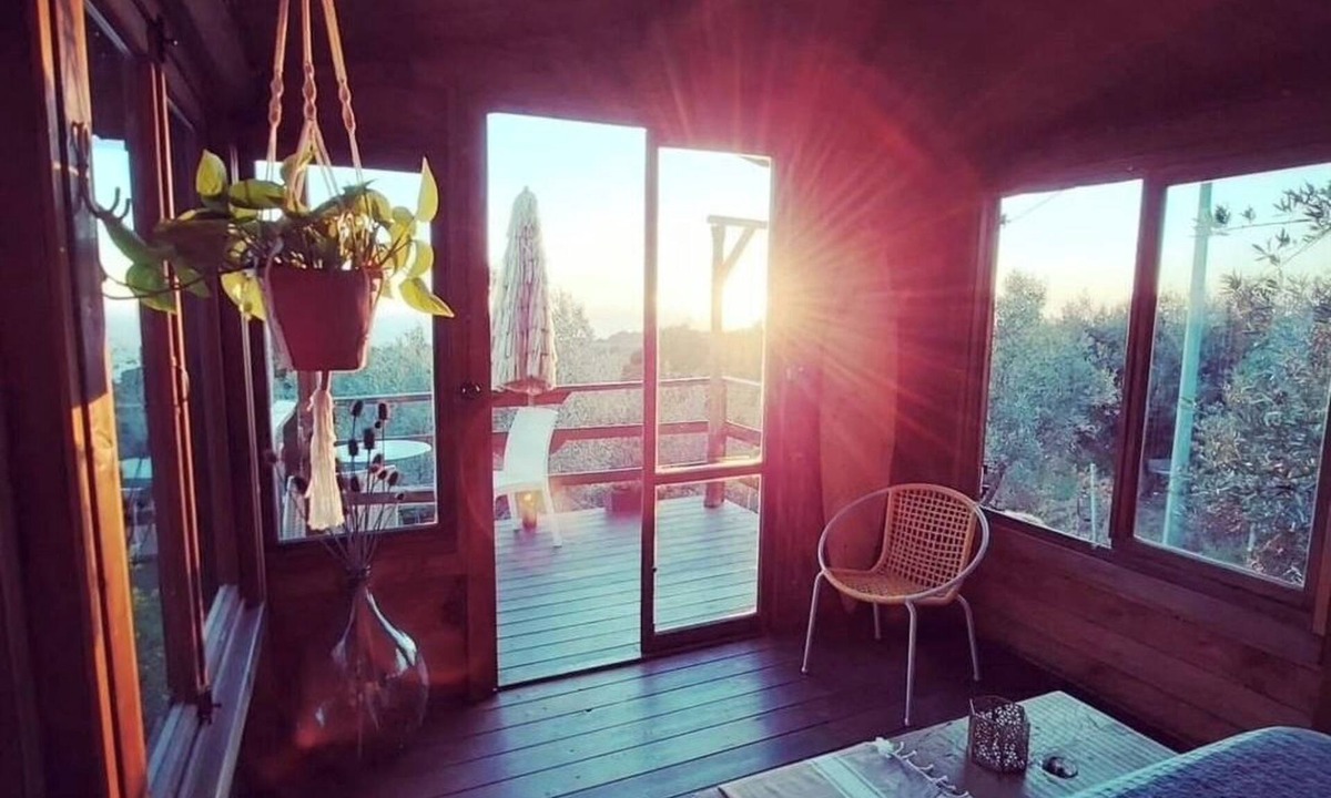 Nocera Terinese Ski Chalet | Treehouse in the Olive Grove | Private Bathroom & Outdoor Shower