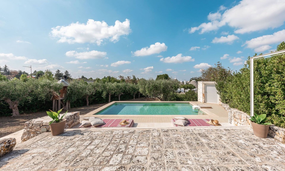Noci House | Trulli Mestandrea al poggio. lovingly restored trulli.