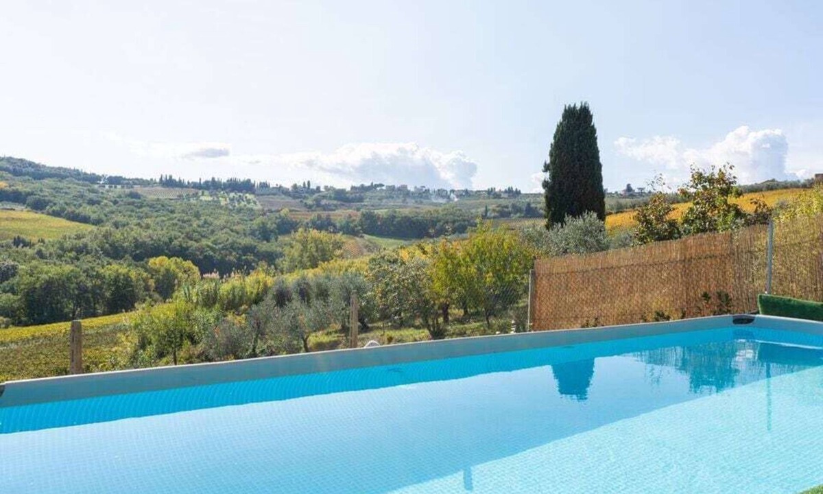 Lucardo House | Tuscan Farmhouse with Private Pool & Chianti Vineyard Views - 3 Bedr + AC