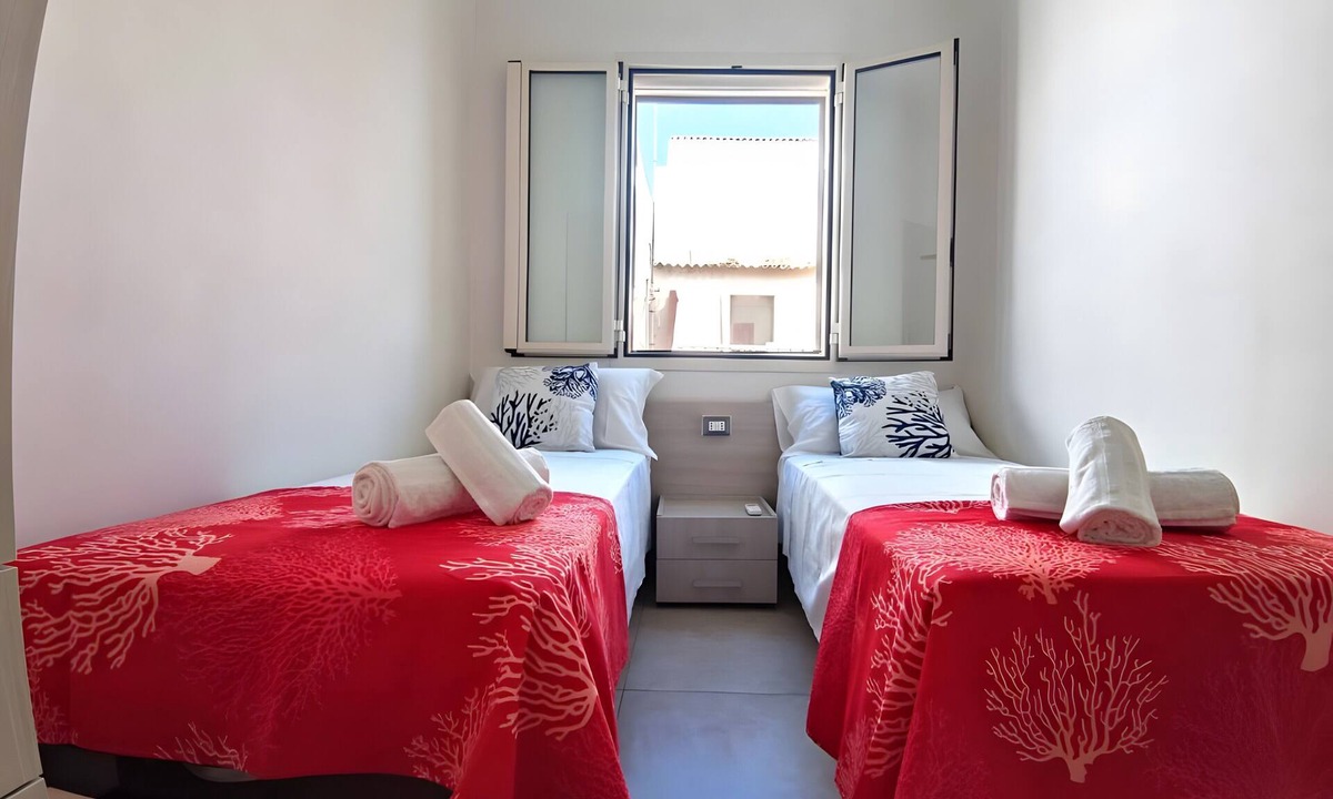 Marzamemi Apartment | Twin Room with Private Bathroom