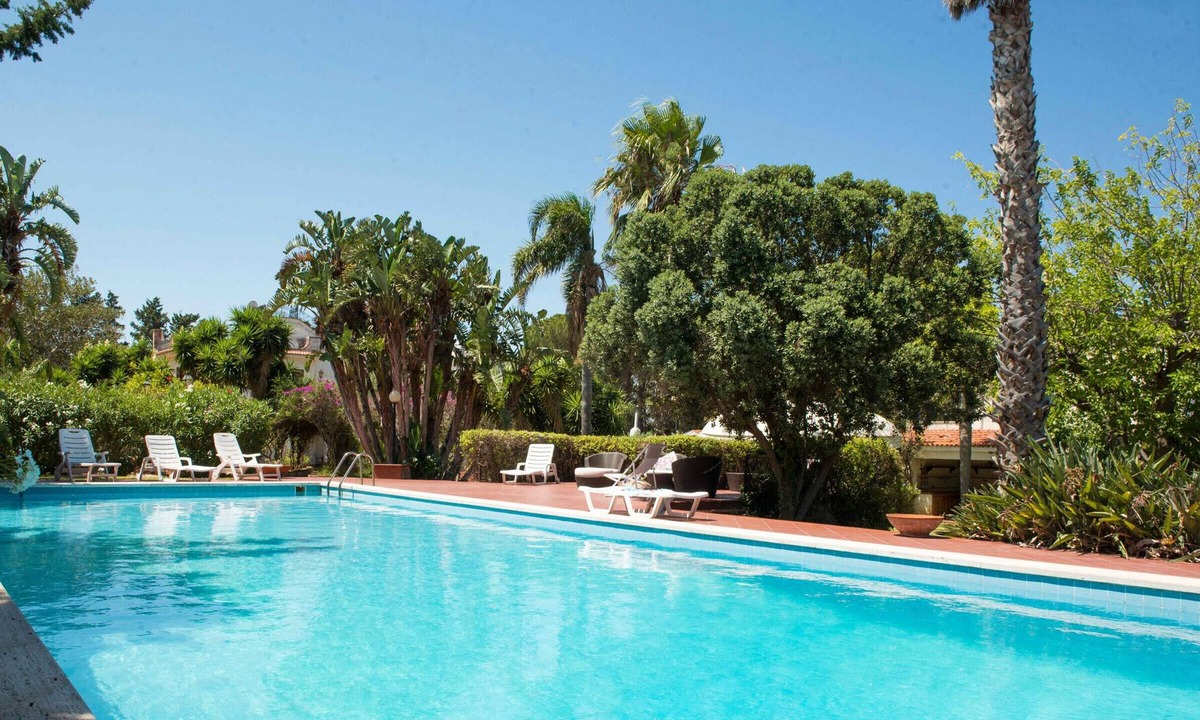 Terrasini Villa | Una Scogliera sul Mare con Piscina by Wonderful Italy