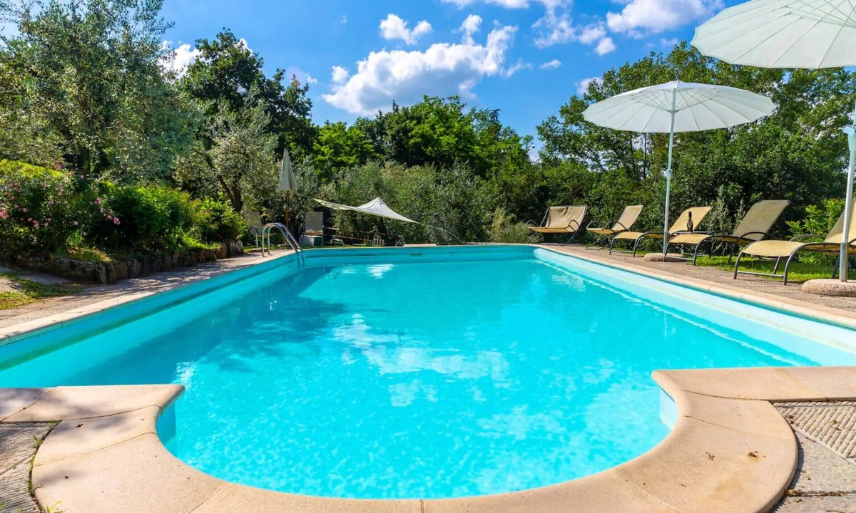 Monte San Savino House | Vacation Home 'La Limonaia' with Pool, Private Terrace & Wi-Fi