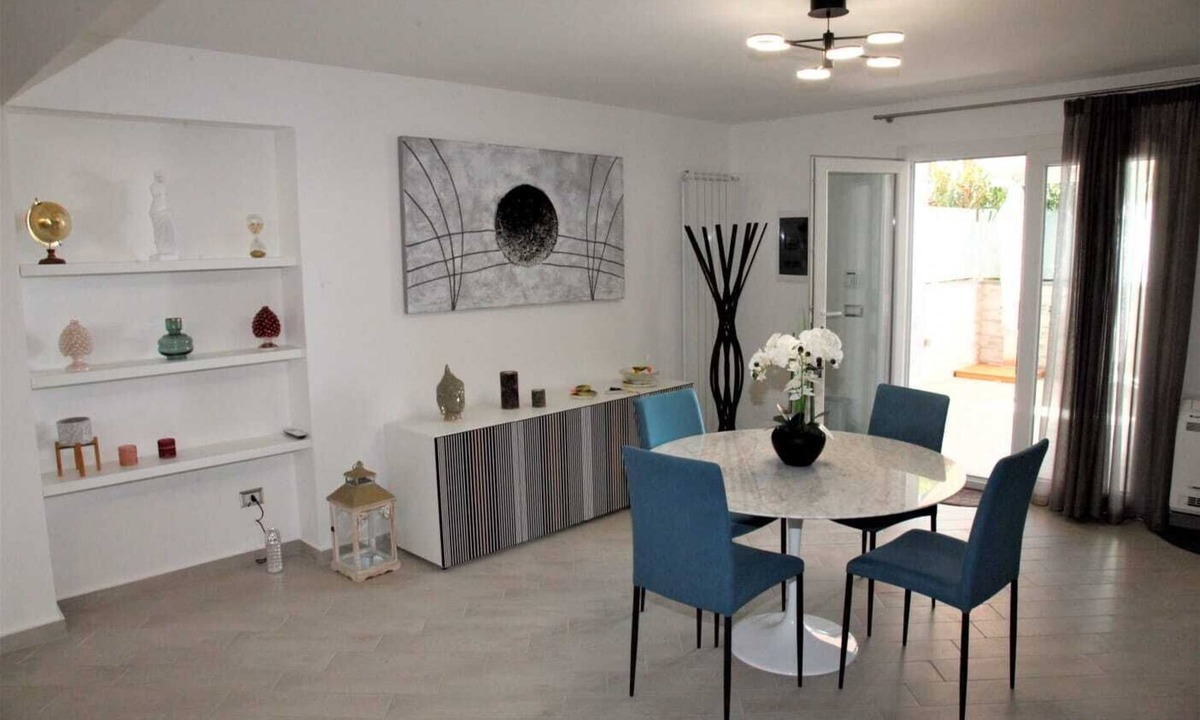 Aci Catena Condo | Vampolieri luxury home