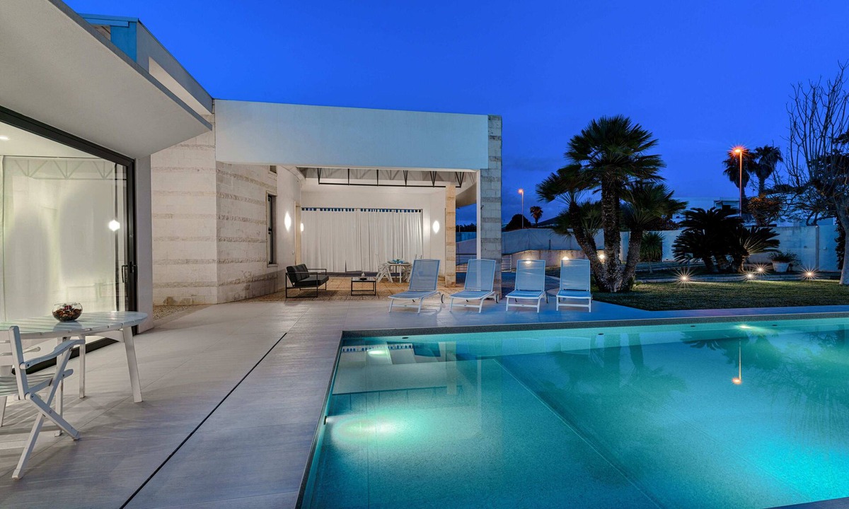 Marina di Ragusa Villa | Very beautiful villa a few steps from the beach