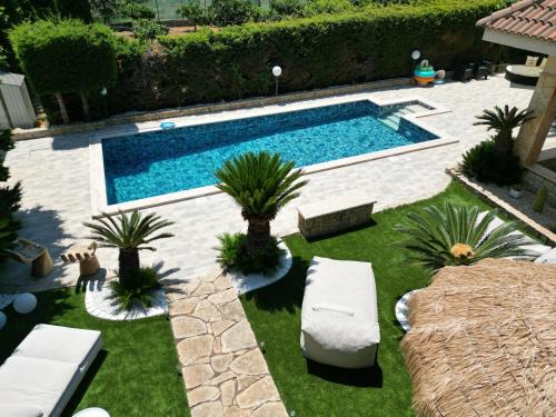 Agrigento House | Villa Alaimo Pool & Sea