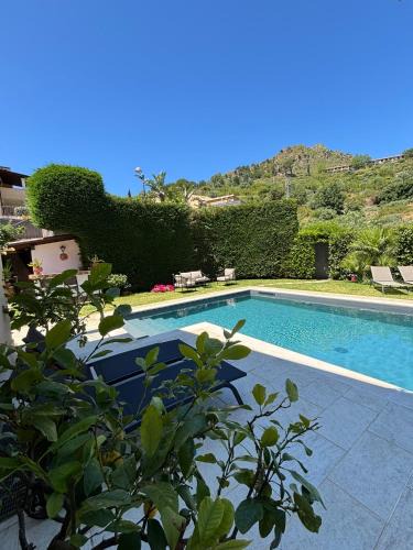 Taormina Villa | Villa Almond