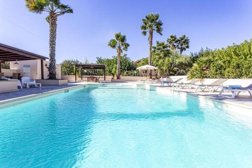Scicli Villa | Villa Angelica by Villa Plus
