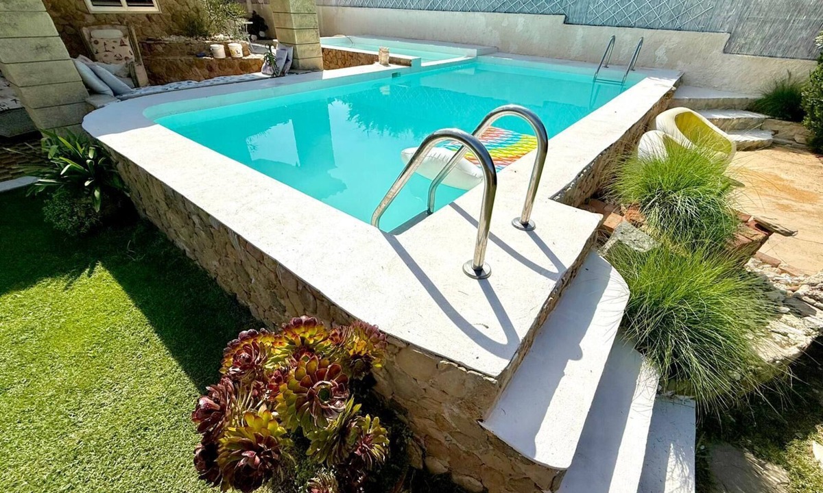 Syracuse Villa | Villa AnnaStella a Corner of Paradise with Pool,AC, WiFi, SmartTV/Netflix/Disney