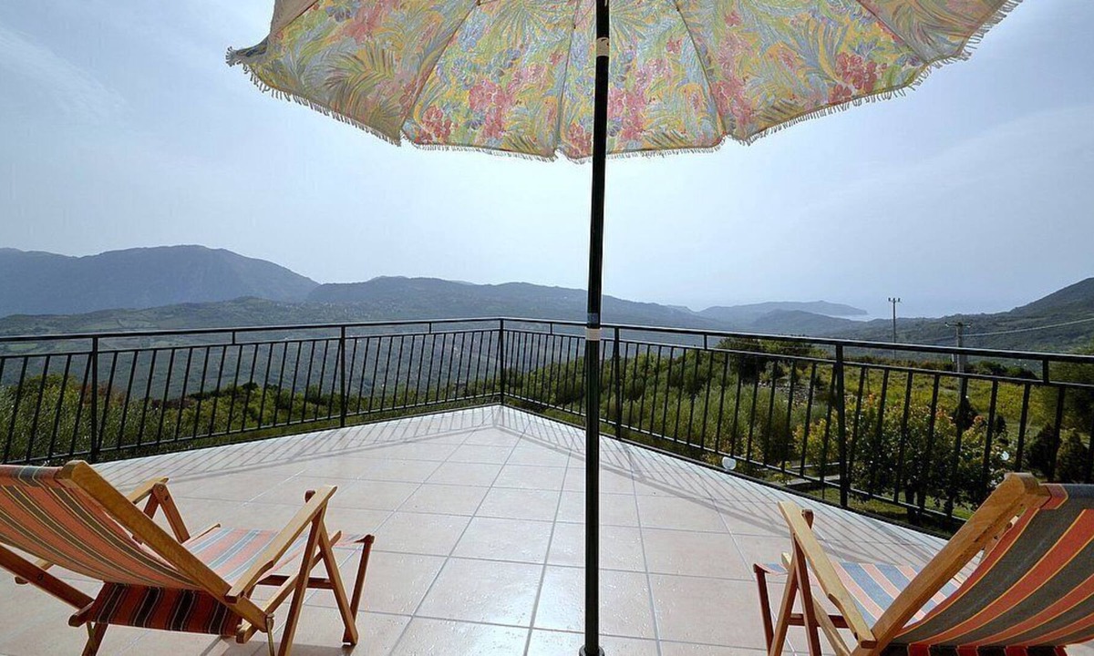 San Mauro La Bruca House | Villa Antica Uva: A characteristic two-story independent house surrounded by the greenery.