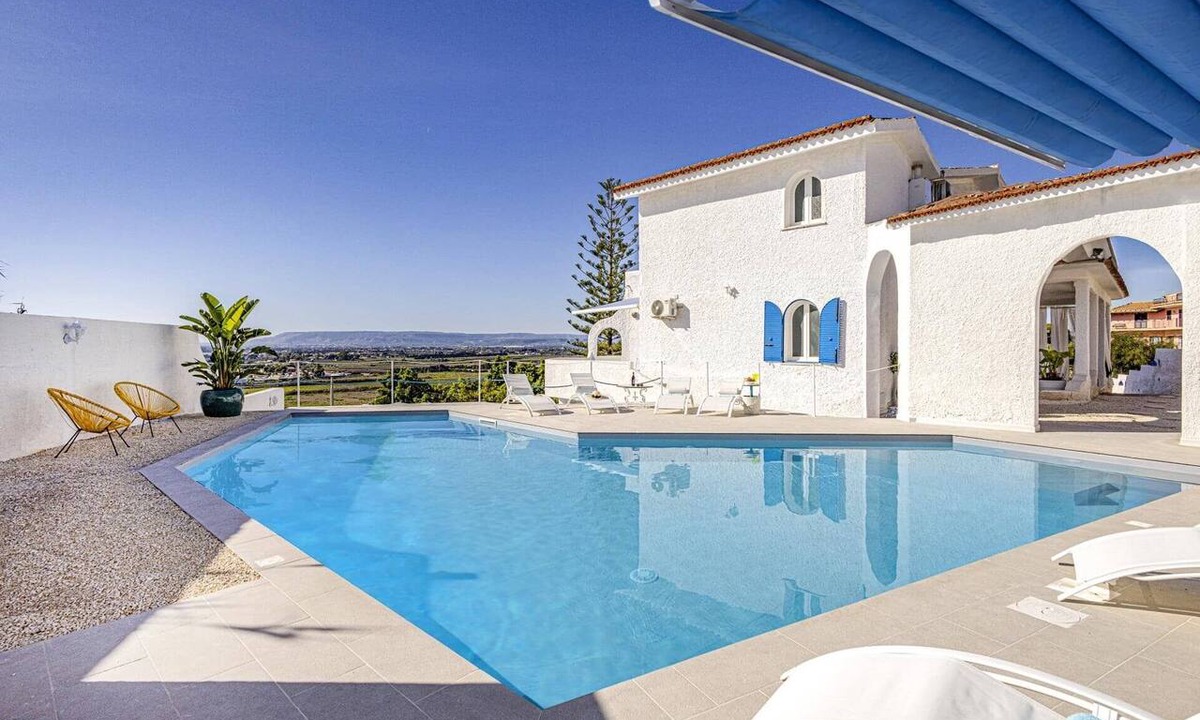 Syracuse Villa | Villa Blu Marino by Villa Plus