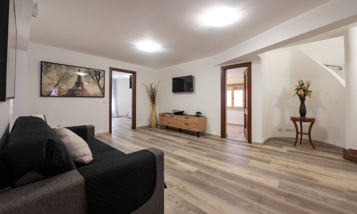 Torre Colonna-sperone Villa | Villa 'Carola Piano Terra' with Shared Pool, Wi-Fi and Air Conditioning
