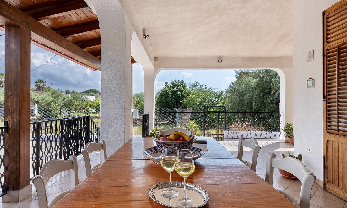 Partinico Villa | Villa 'Casa di Zoe' with Private Terrace, Wi-Fi, and Air Conditioning