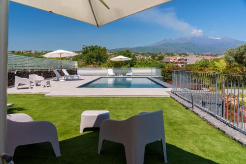 Acireale Villa | Villa Casa Elsa - Etna View & Private Pool