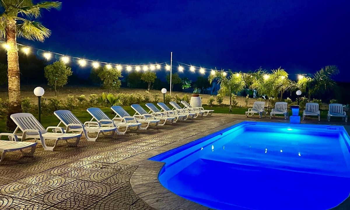 Contrada Fiori Sud Villa | Villa "Casa Vacanza Errante" with Sea View, Pool & Wi-Fi