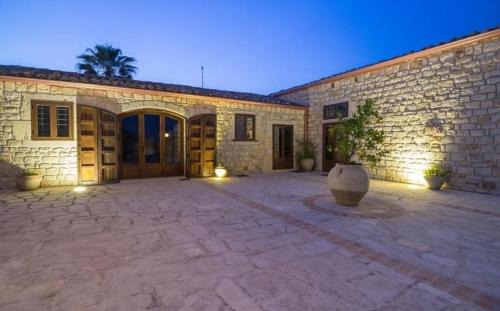 Casa Papa Villa | Villa Chiaramonte