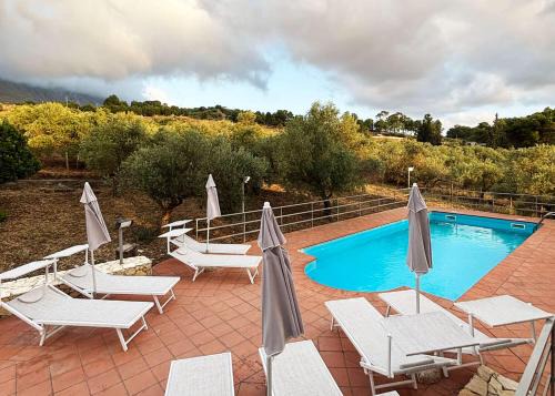 Ventimiglia di Sicilia House | Villa con Piscina