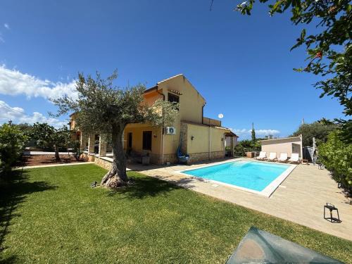 Torre Colonna-sperone House | Villa Cusimano
