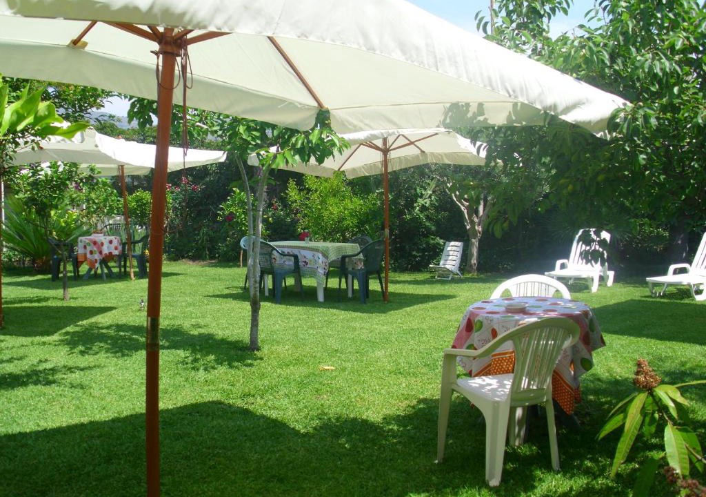 Fiumefreddo di Sicilia Bed & Breakfast | Villa delle Vacanze