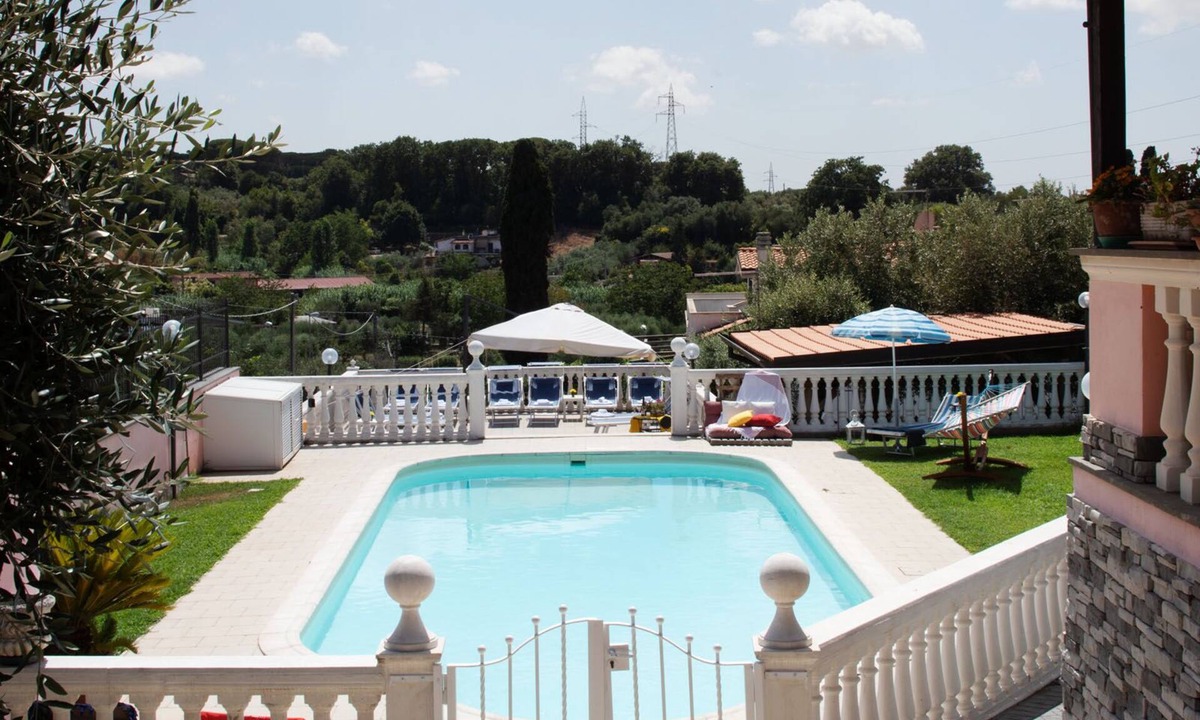 Ciampino Villa | VILLA ENNIO PRIVATE SPA VILLA POOL JACUZZI SAUNA-YOGA RETREAT 10 MIN FROM ROME