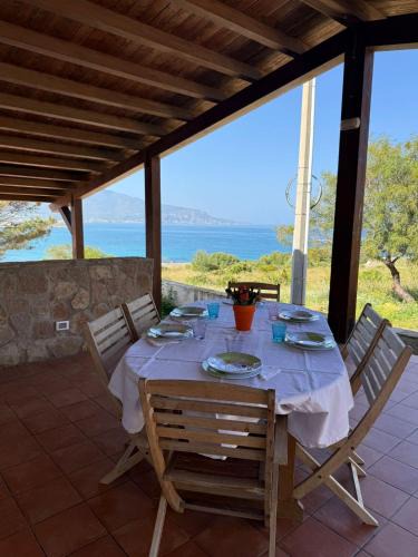 Cornino Villa | Villa Enza - fronte Mare