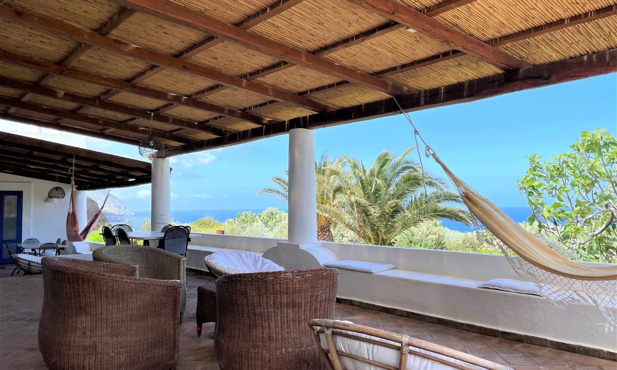 Malfa House | Villa Eolo - wonderful sea view and garden