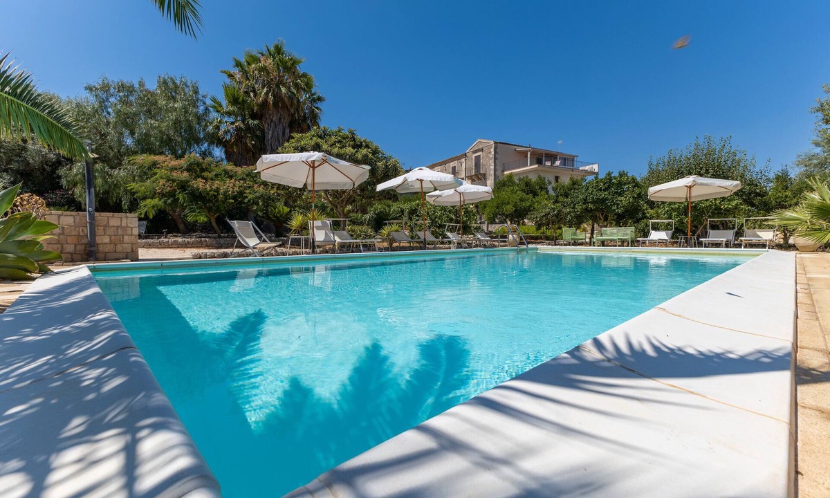 Casa Papa Villa | Villa 'Flavia Con Piscina Privata' with Private Pool, Wi-Fi and Air Conditioning