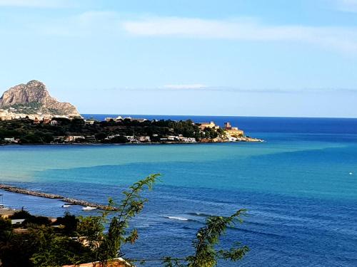 Casteldaccia House | Villa Flore - Penthouse - apartment in villa