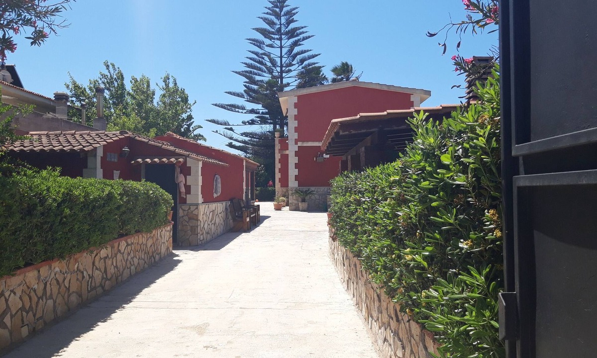 Granelli Villa | VILLA FRONT SEA