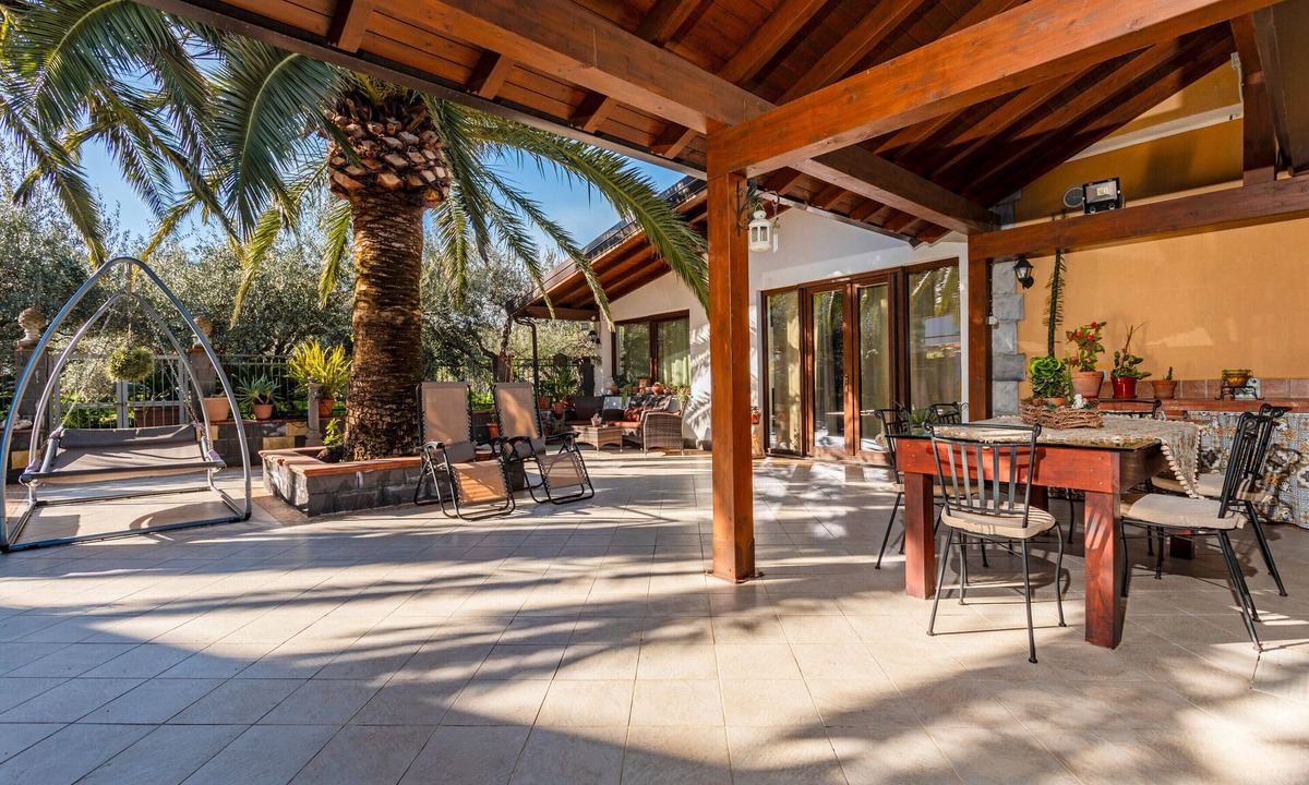 Piedimonte Etneo Villa | Villa 'Ginevra - Tra Etna E Taormina' with Sea View, Wi-Fi and Air Conditioning