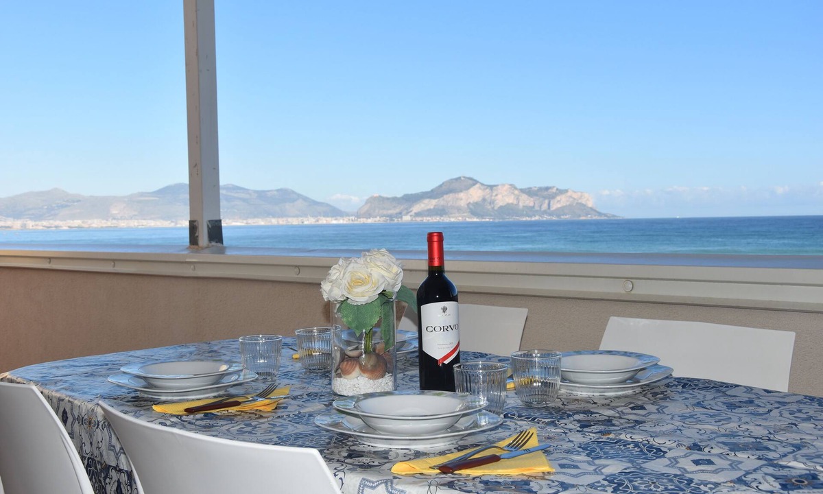 Ficarazzi House | VILLA HEMINGWAY - ALESSIA'S HOUSE BREATHTAKING SEA VIEW